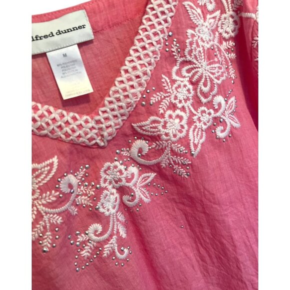 Alfred Dunner Paradise Pink Embroidered Yoke & Sleeve V Neck Tunic Top Sz Medium - Picture 6 of 9